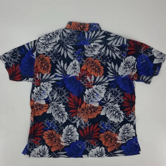 Chubbies Mens Hawaiian Stretch Shirt NWOT - Picture 2 of 5